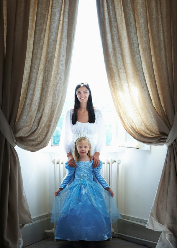 Idée de cadeau parfait : offrez une robe de princesse Disney à votre petite fille